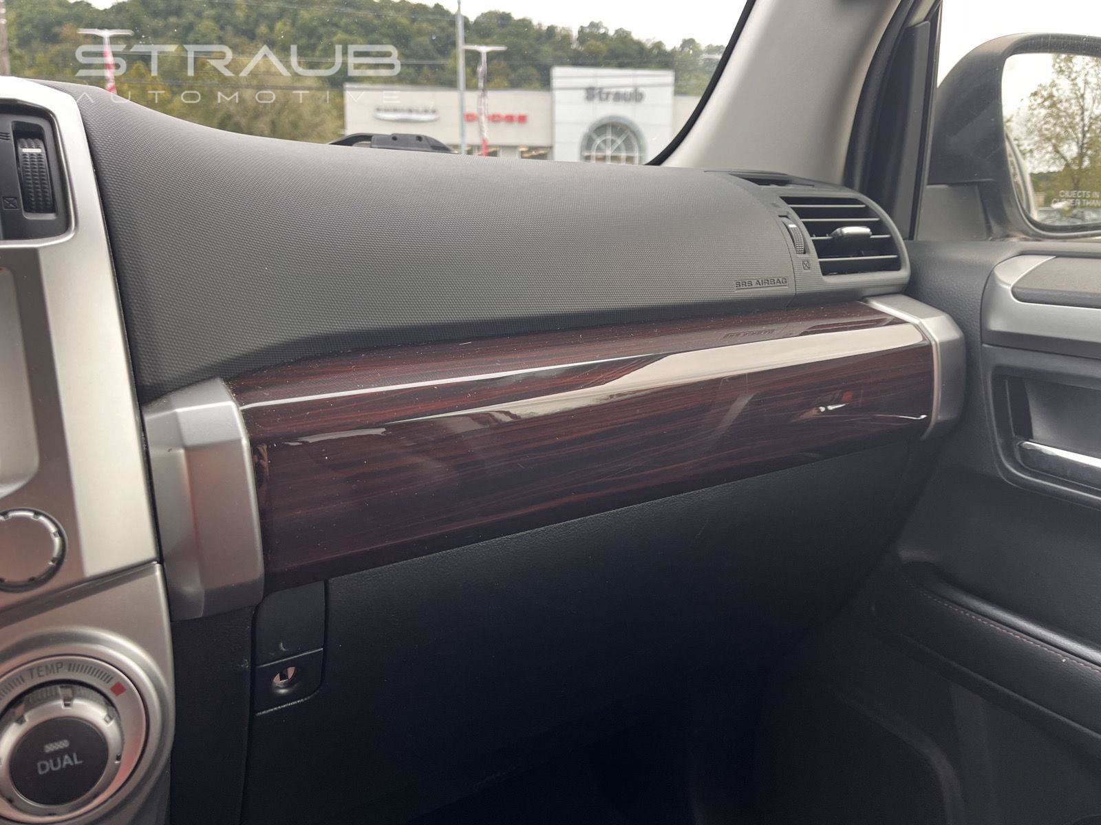 Used 2022 Toyota 4Runner Limited AWD/4WD image 28