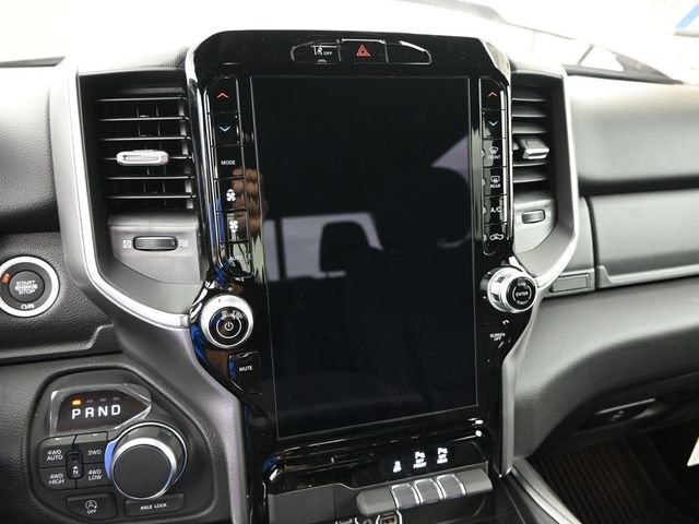 New 2026 RAM 1500 4x4 Crew Cab image 33