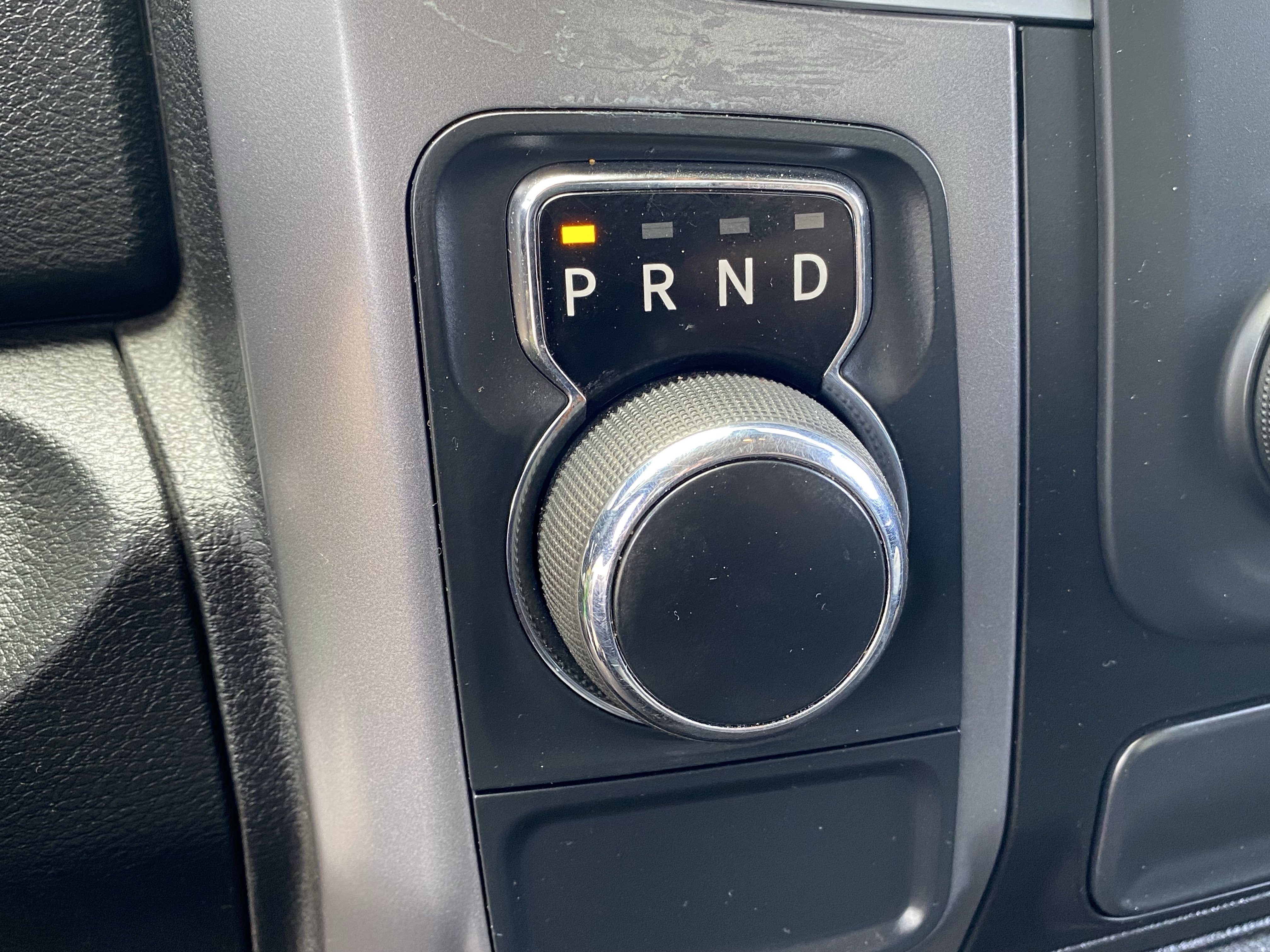 Used 2022 RAM 1500 Classic SLT RWD image 24