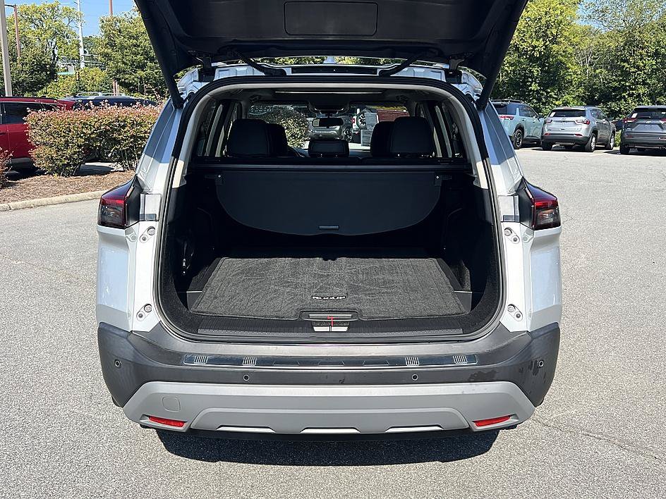 Certified 2023 Nissan Rogue SV w/ SV Premium B Package FWD image 15