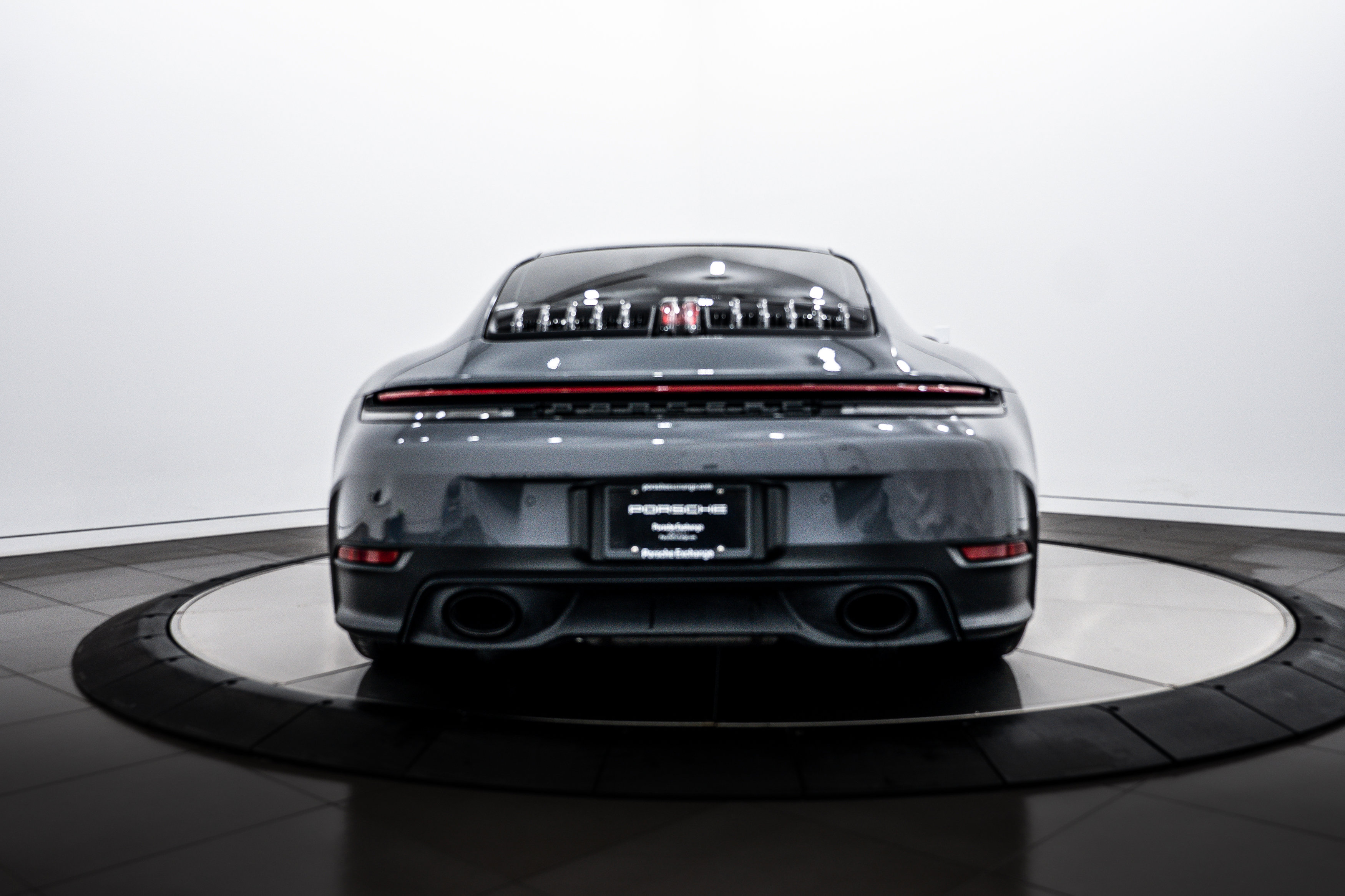 Certified 2025 Porsche 911 Carrera image 6