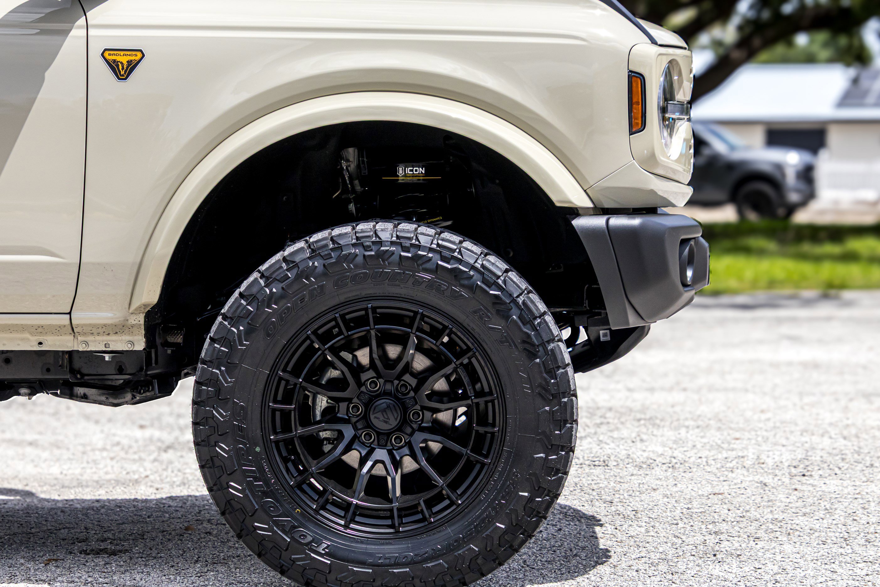 New 2025 Ford Bronco Badlands image 12