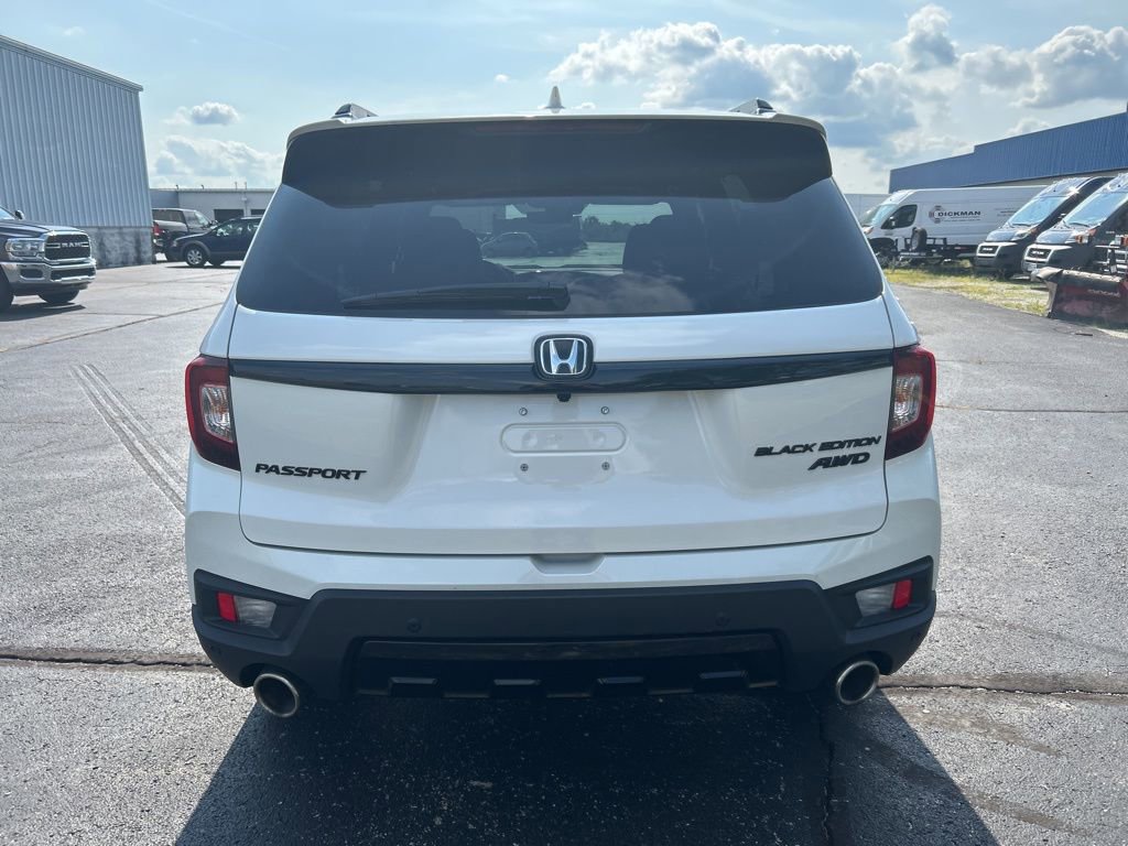 Used 2024 Honda Passport Black Edition image 7