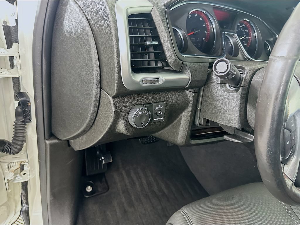 Used 2015 GMC Acadia SLE FWD image 9