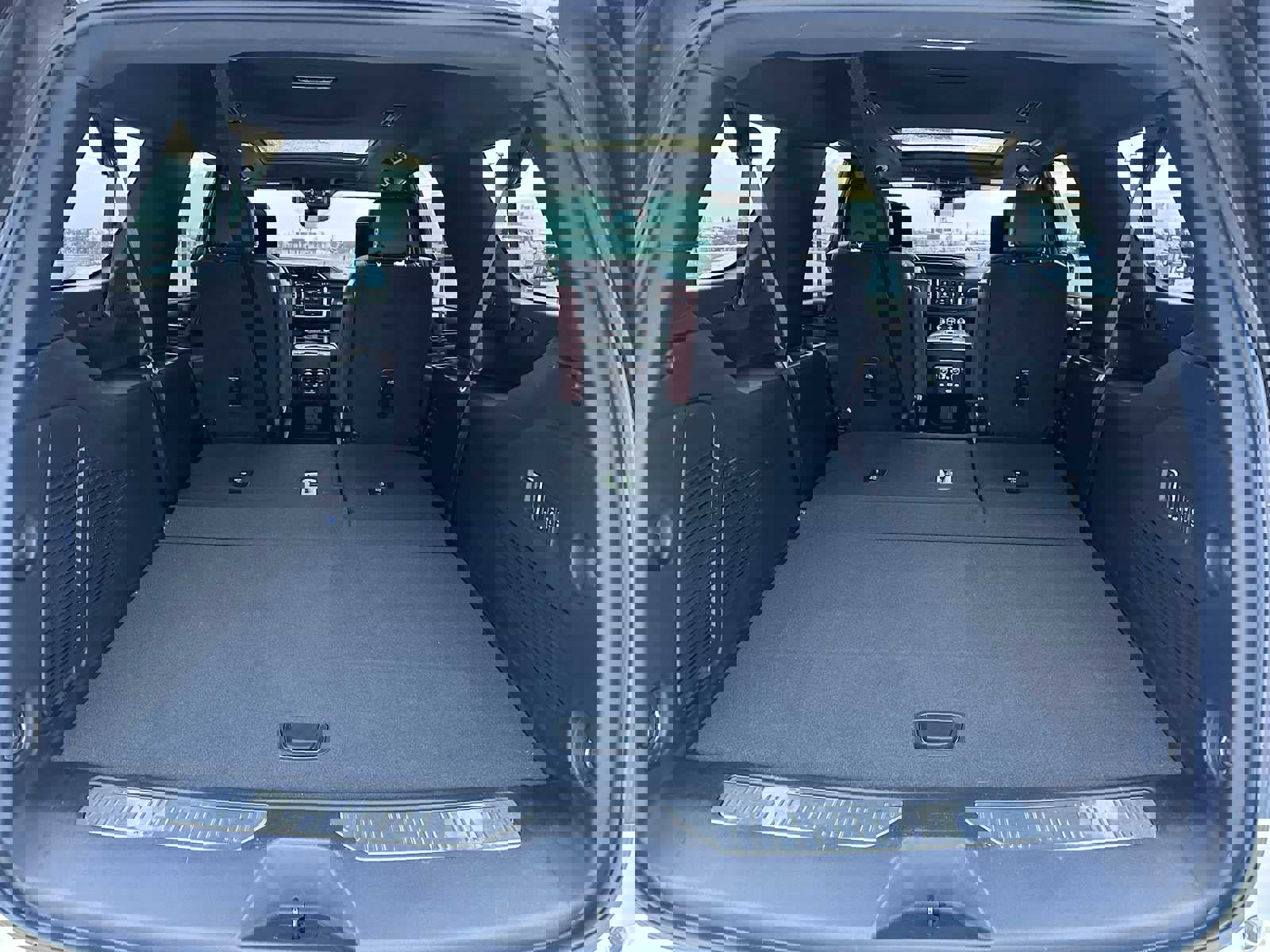 Used 2024 GMC Yukon XL Denali Ultimate image 14