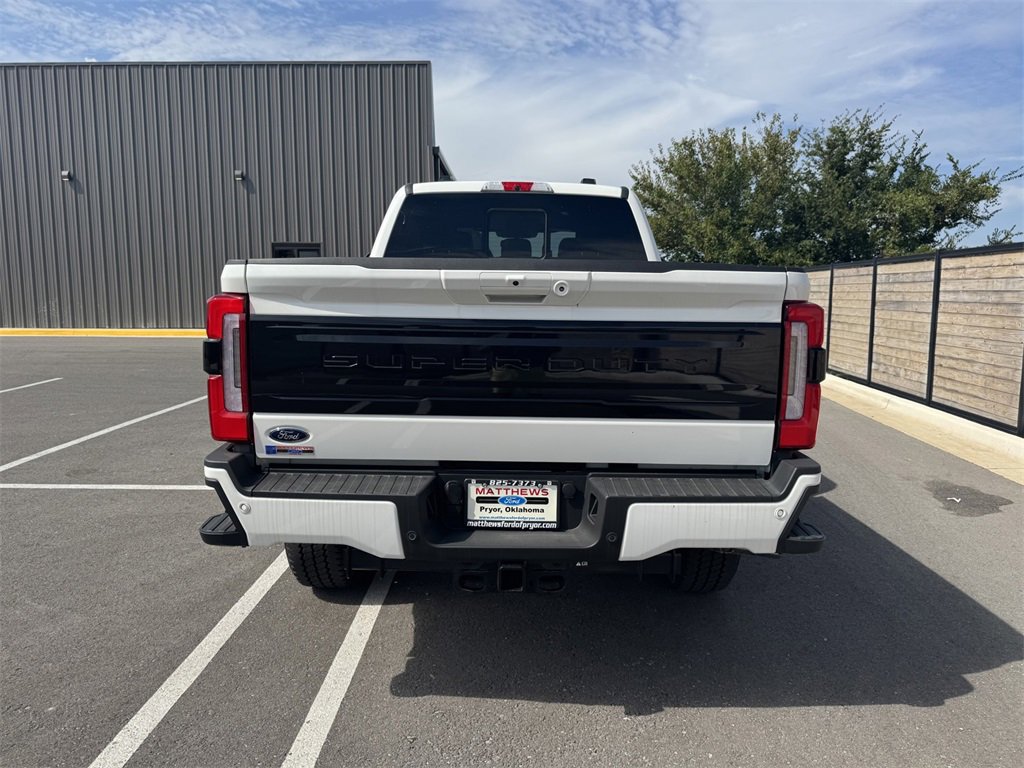 Used 2025 Ford F350 Platinum w/ FX4 Off-Road Package image 4