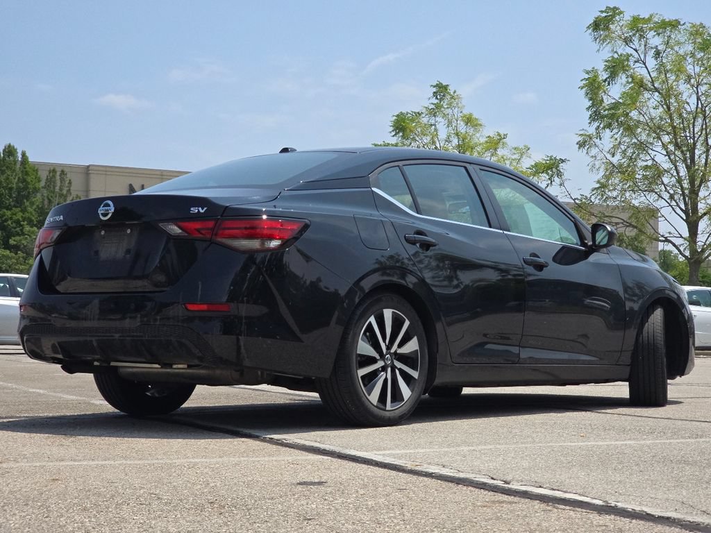 Used 2023 Nissan Sentra SV w/ SV Premium Package FWD image 14