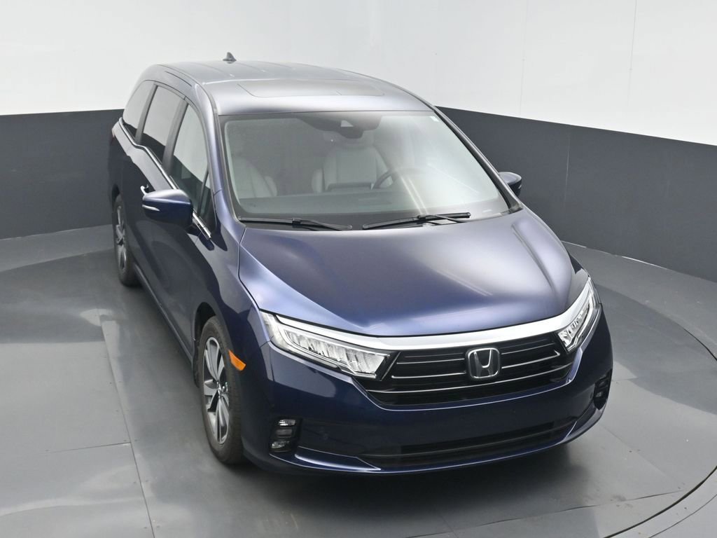 Certified 2024 Honda Odyssey Touring image 3