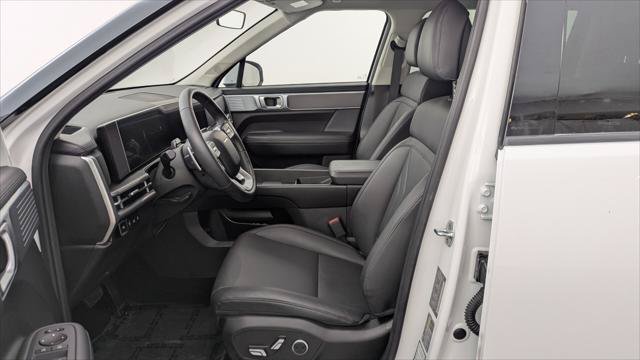 Used 2026 Hyundai Santa Fe SEL FWD image 14