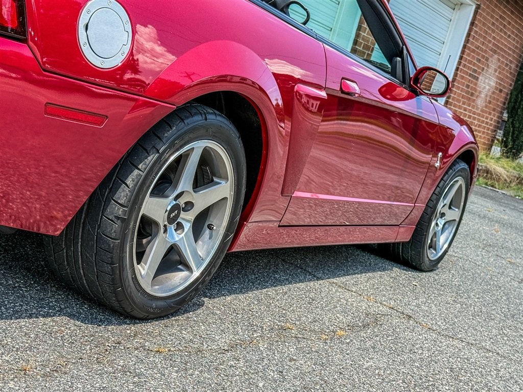 Used 2004 Ford Mustang Cobra RWD image 38
