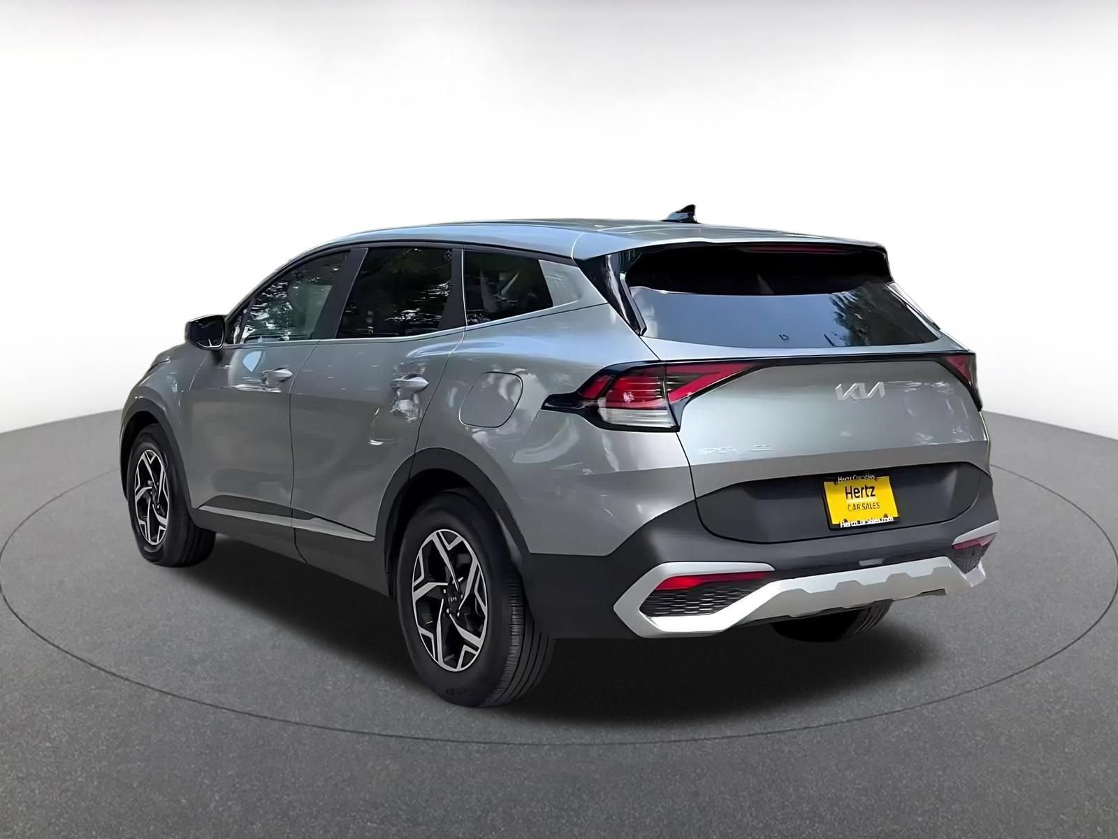 Used 2025 Kia Sportage LX FWD image 11