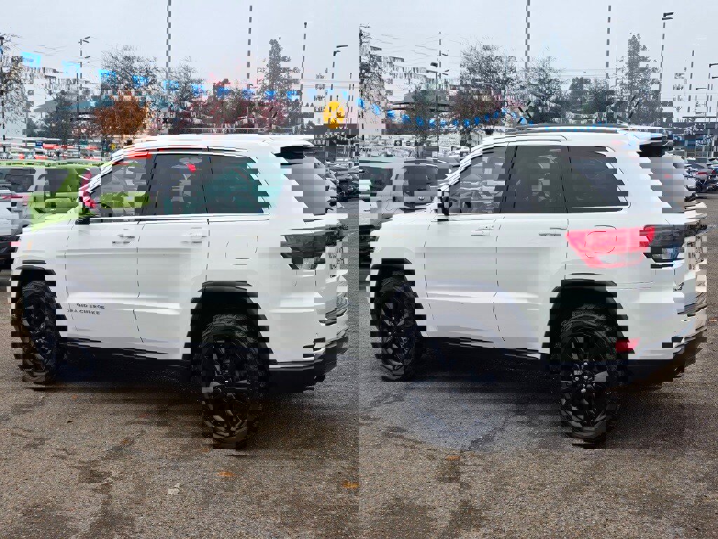 Used 2012 Jeep Grand Cherokee Altitude image 36