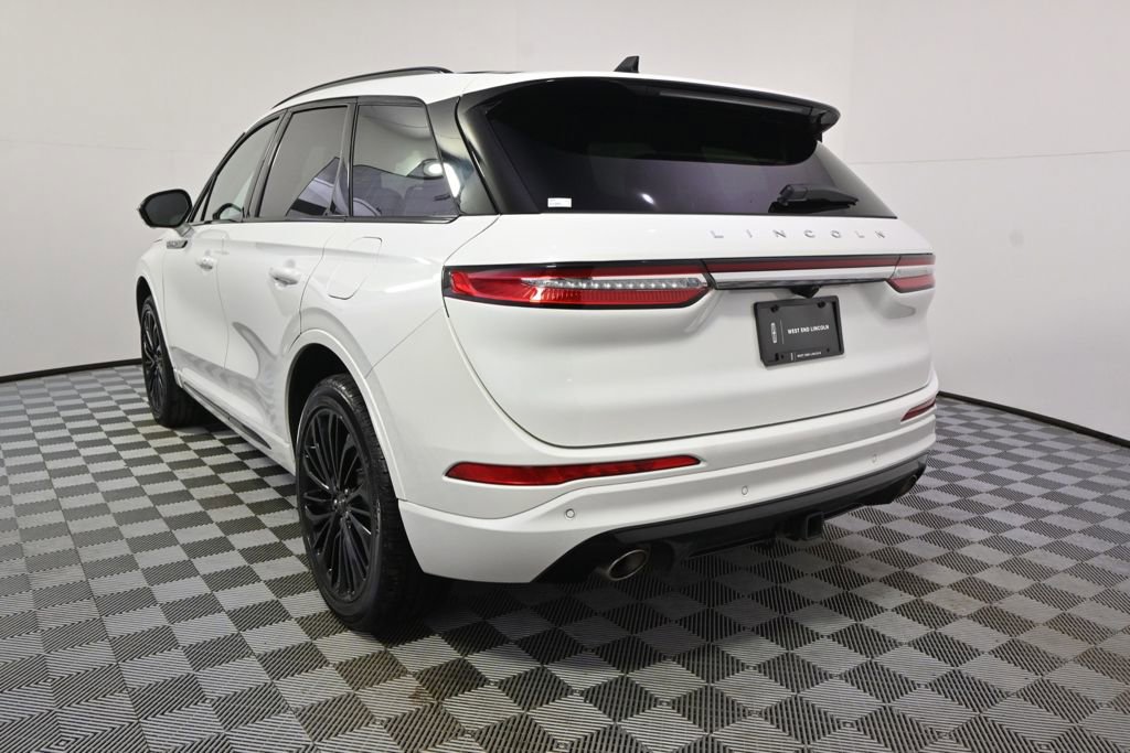 New 2025 Lincoln Corsair Reserve w/ Jet Appearance Package image 4