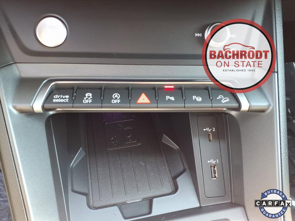 Used 2019 Audi Q3 2.0T Prestige w/ Prestige Package image 24