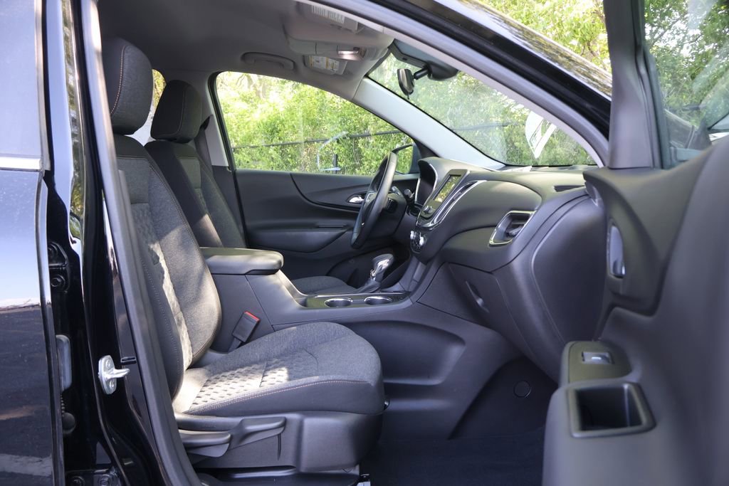 Used 2023 Chevrolet Equinox LT AWD/4WD image 42