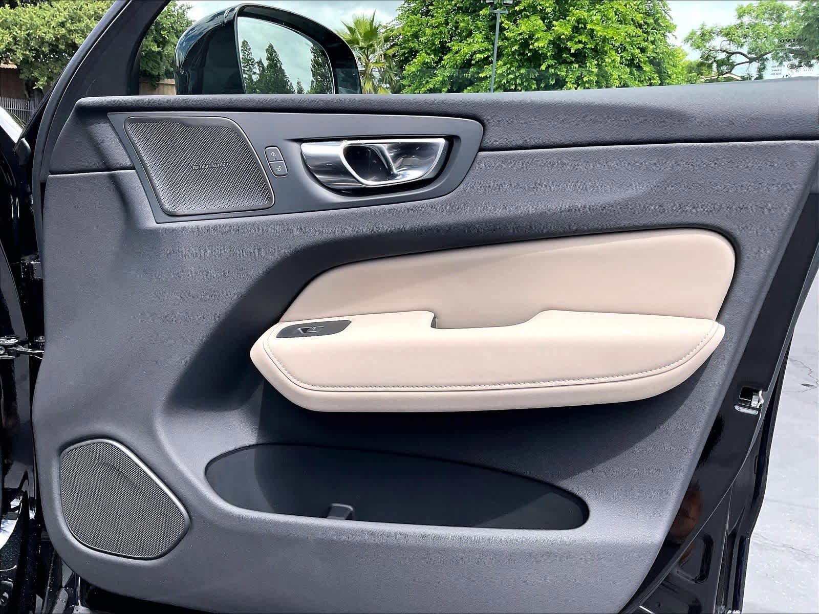New 2026 Volvo XC60 T8 Plus w/ Climate Package AWD/4WD image 30