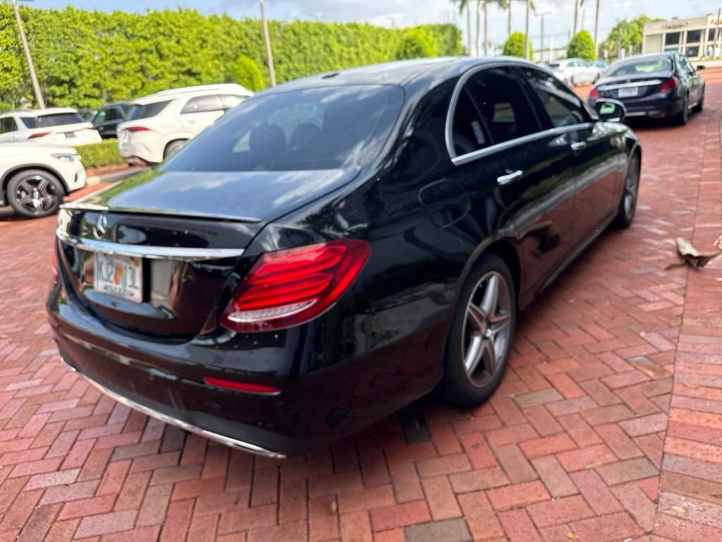 Used 2017 Mercedes-Benz E 300 image 9