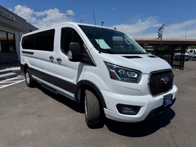 Used 2023 Ford Transit 350 XLT image 4