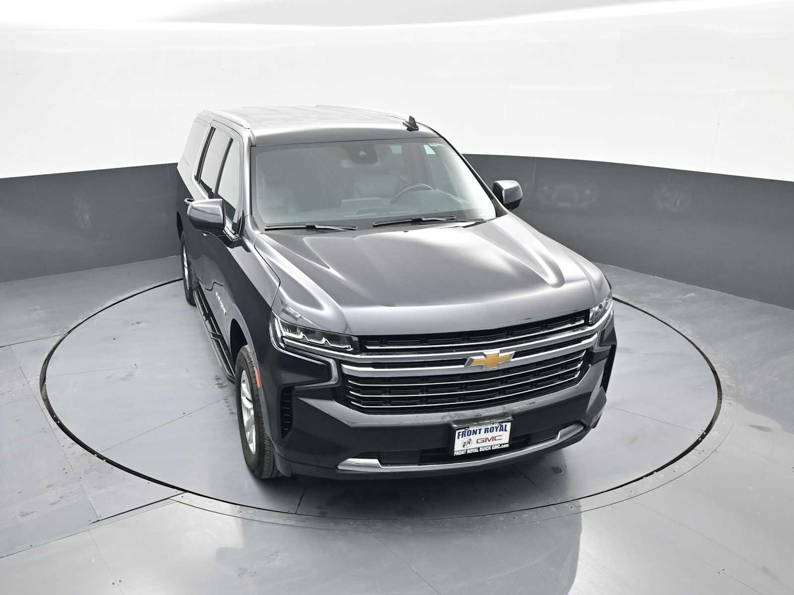 Used 2024 Chevrolet Suburban LT image 31