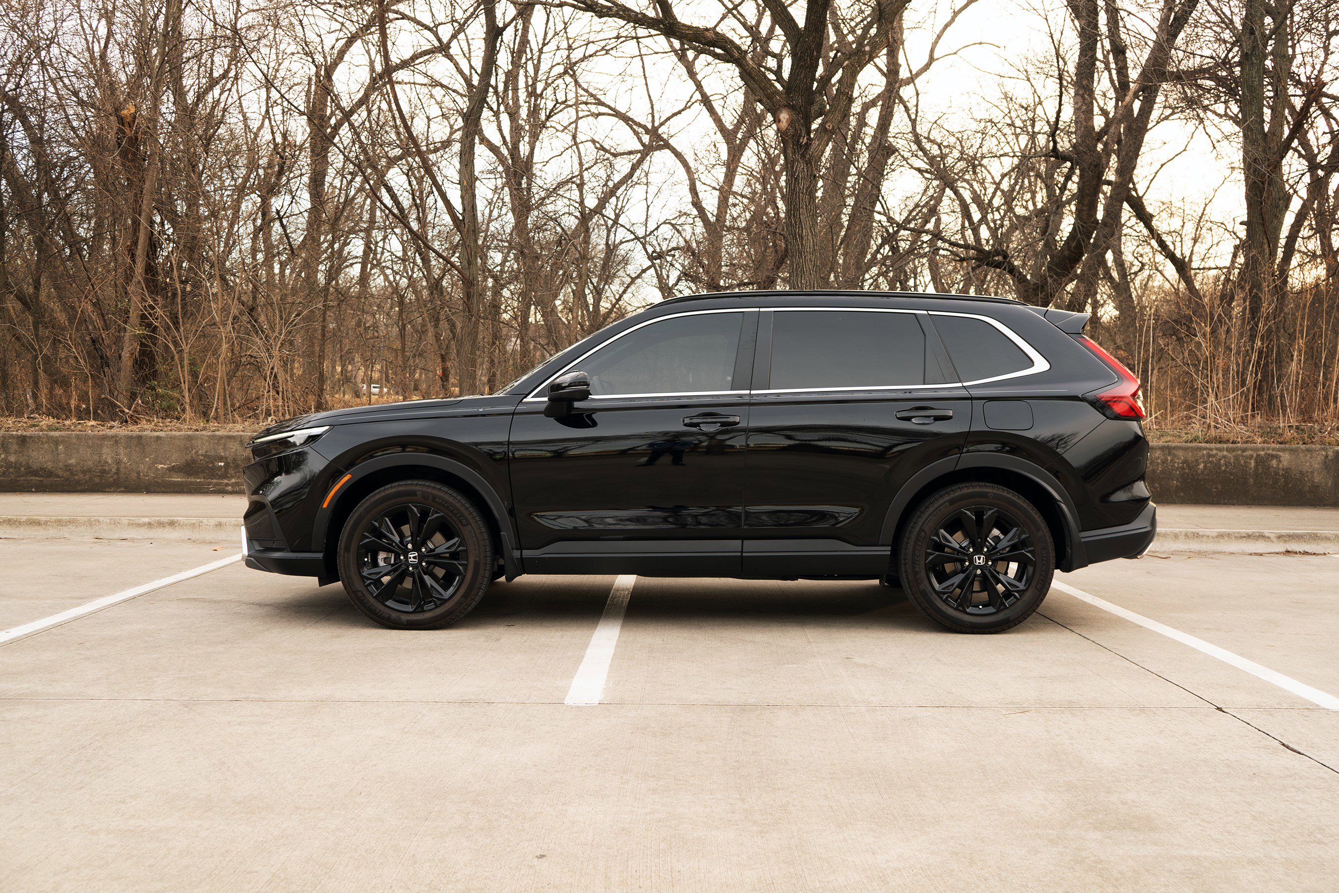 Certified 2025 Honda CR-V Sport Touring image 6