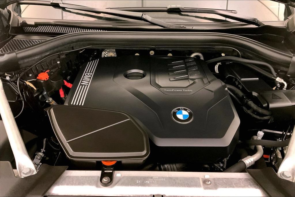 Used 2024 BMW X4 xDrive30i w/ Premium Package AWD/4WD image 8