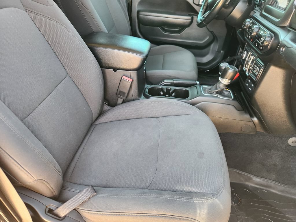 Used 2022 Jeep Gladiator Sport AWD/4WD image 14