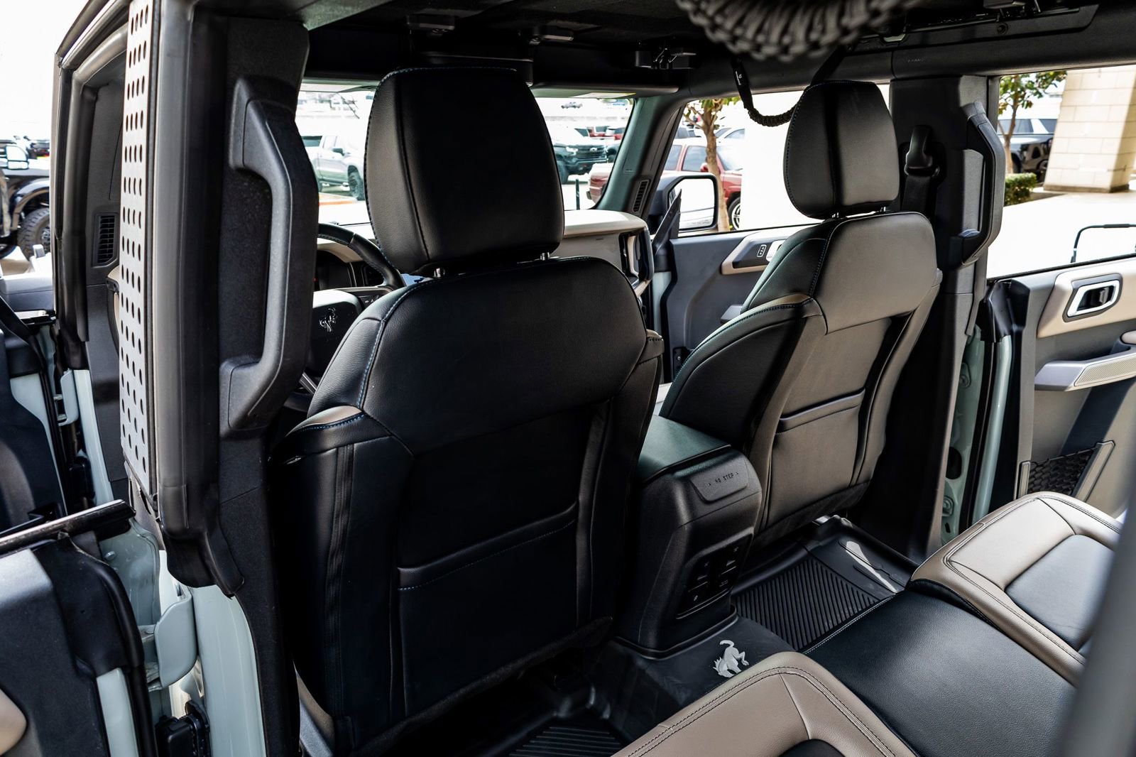 Used 2023 Ford Bronco Wildtrak image 33