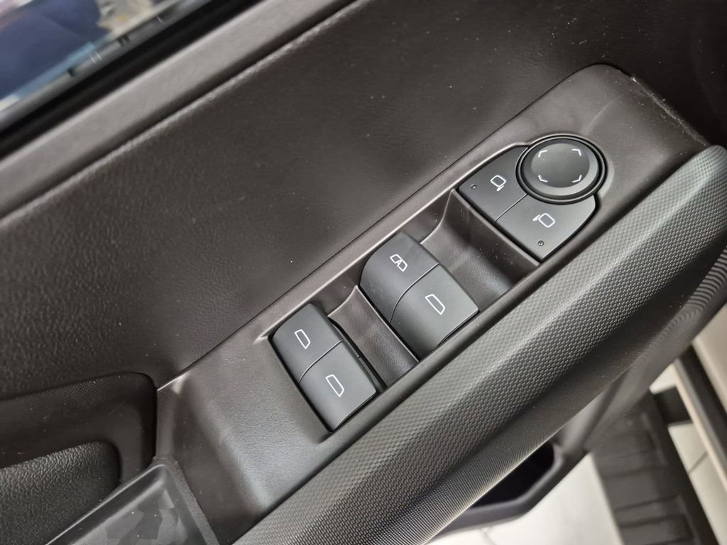 New 2026 GMC Canyon Elevation w/ Convenience Package image 24