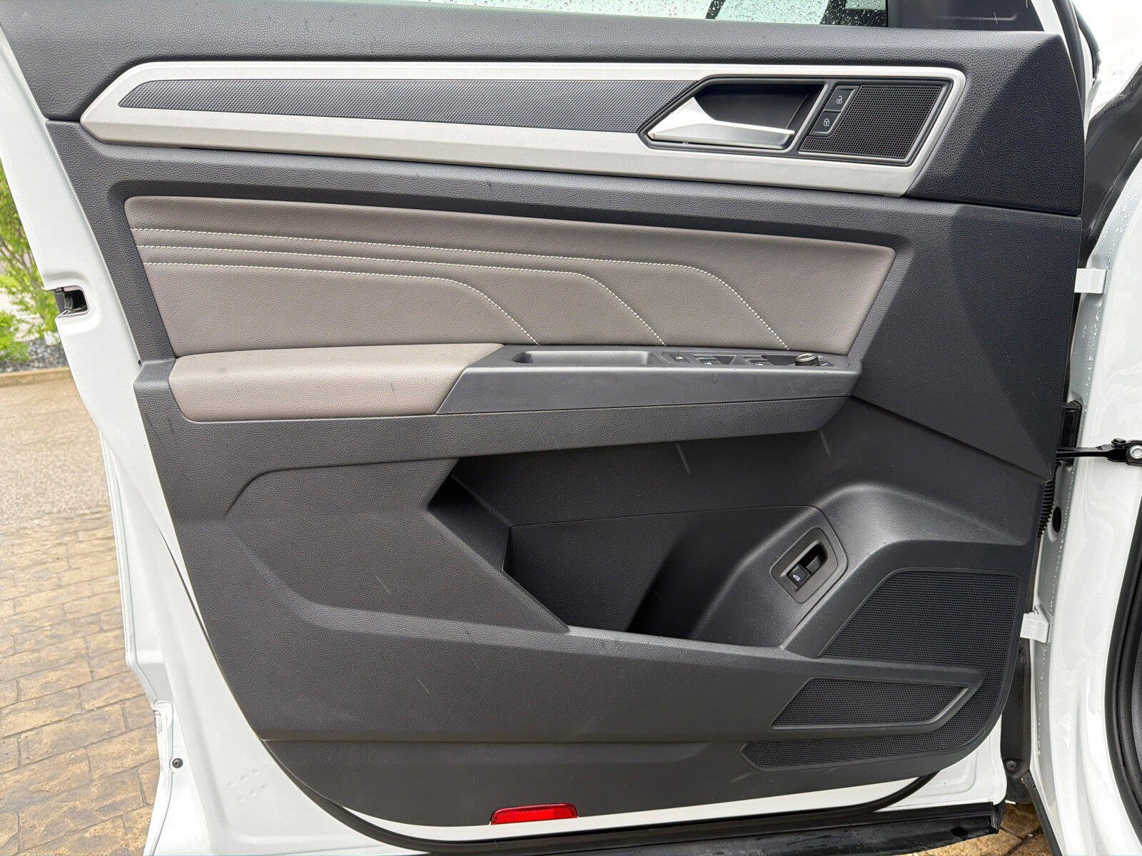 Used 2021 Volkswagen Atlas SE w/ Panoramic Sunroof Package AWD/4WD image 12