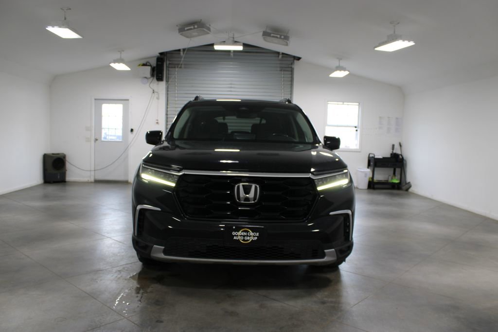 Used 2023 Honda Pilot Touring image 3