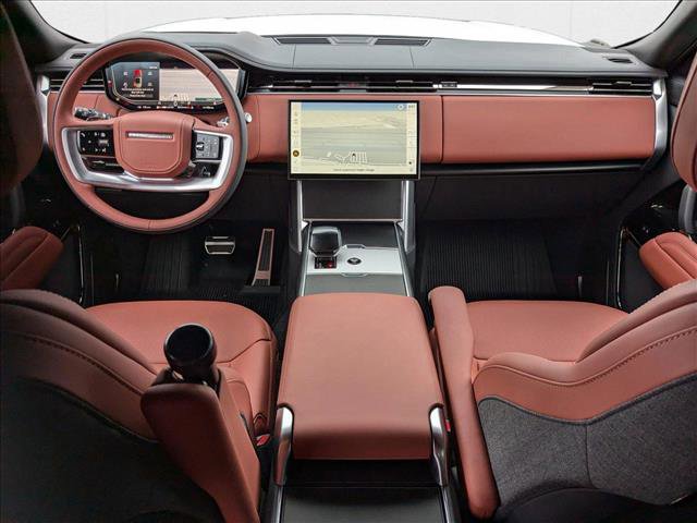 New 2024 Land Rover Range Rover SV image 15