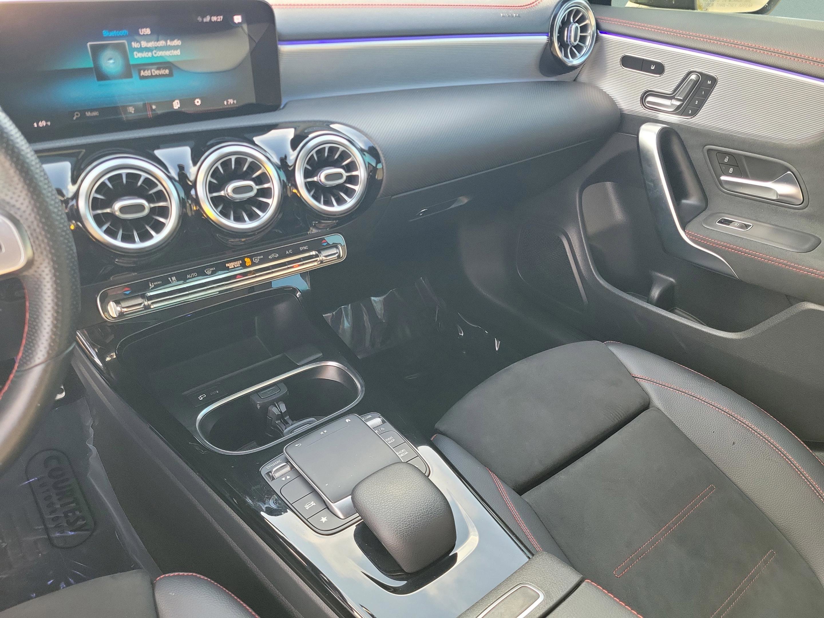 Used 2021 Mercedes-Benz CLA 250 image 33