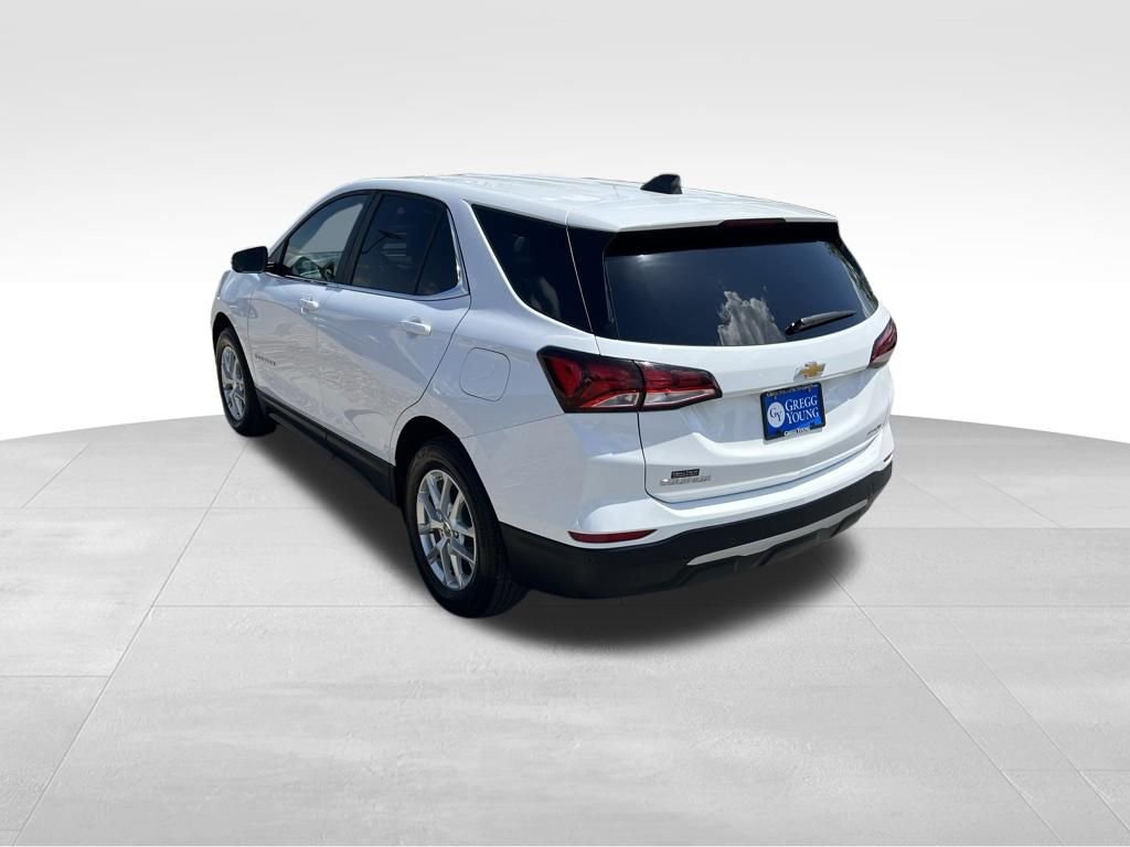 Used 2024 Chevrolet Equinox LT AWD/4WD image 4