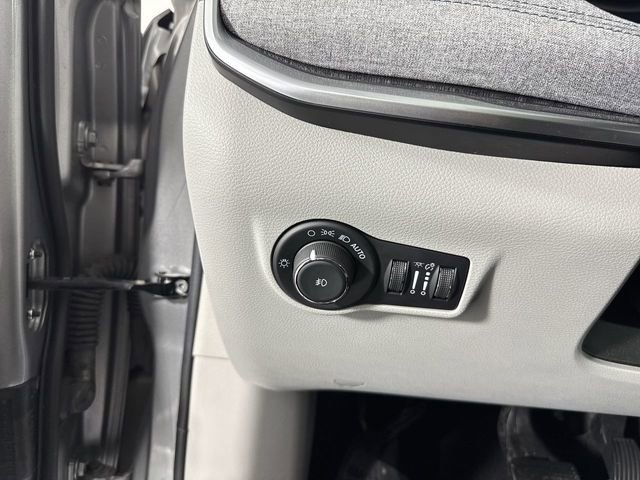 Used 2022 Jeep Compass Latitude image 14