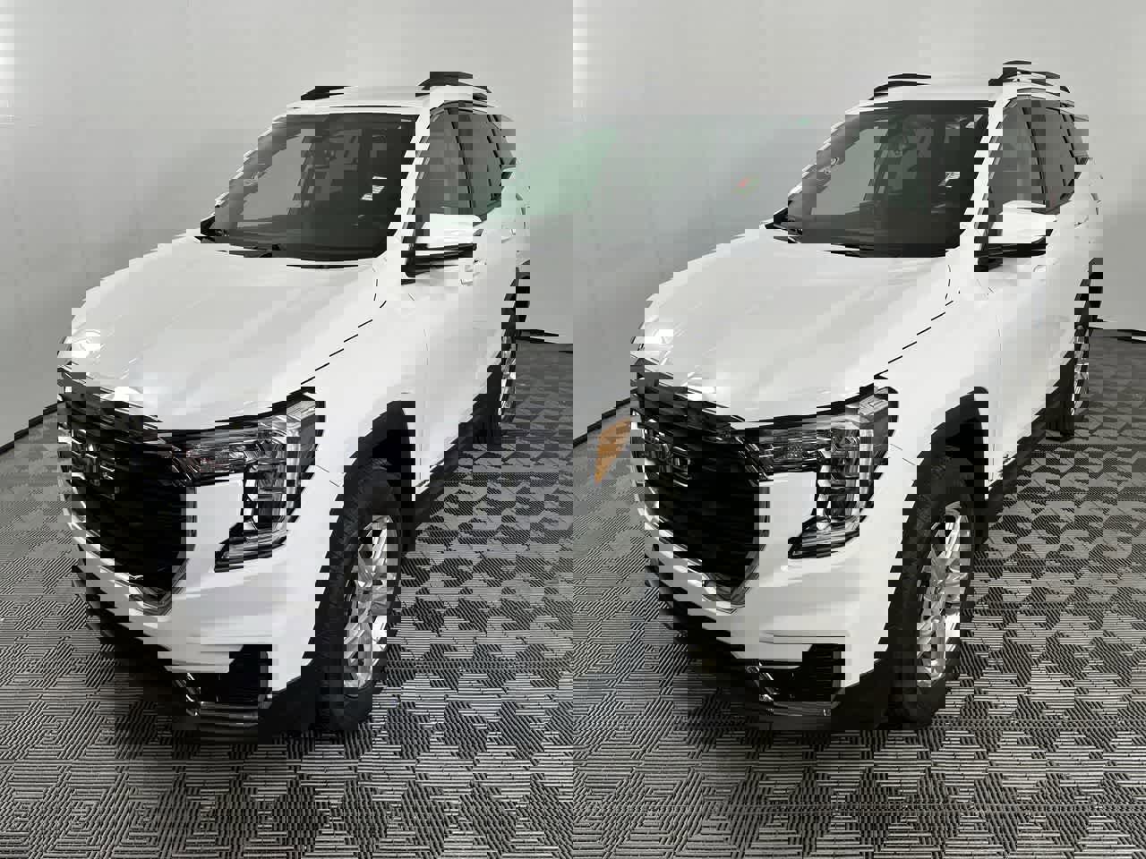 Used 2022 GMC Terrain SLE w/ Driver Convenience Package image 4