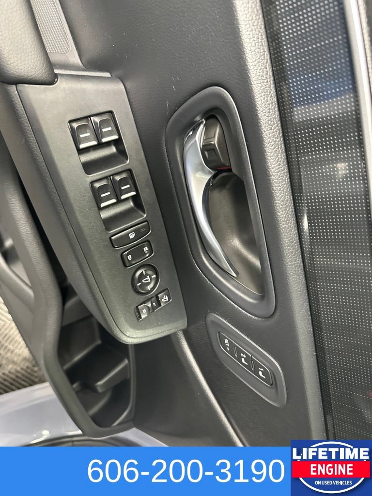 Used 2024 Honda Pilot Elite image 16