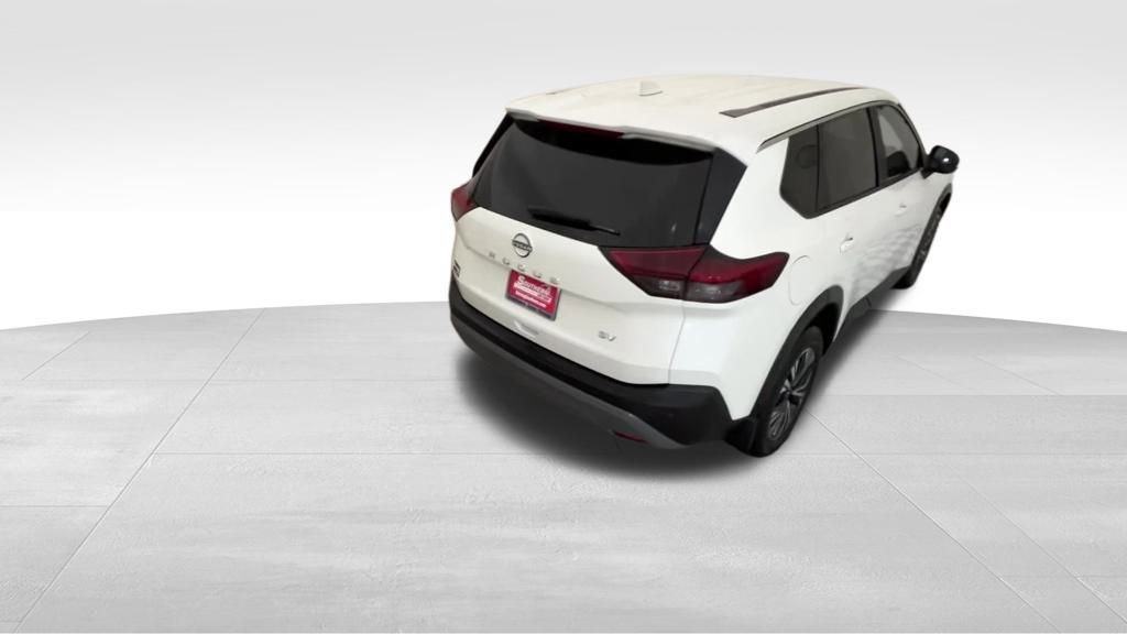 Used 2023 Nissan Rogue SV image 12