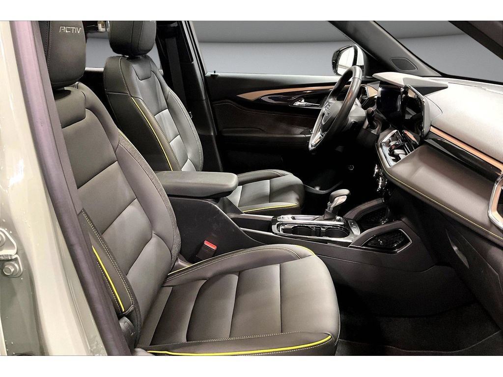 Used 2025 Chevrolet TrailBlazer ACTIV w/ Convenience Package FWD image 44