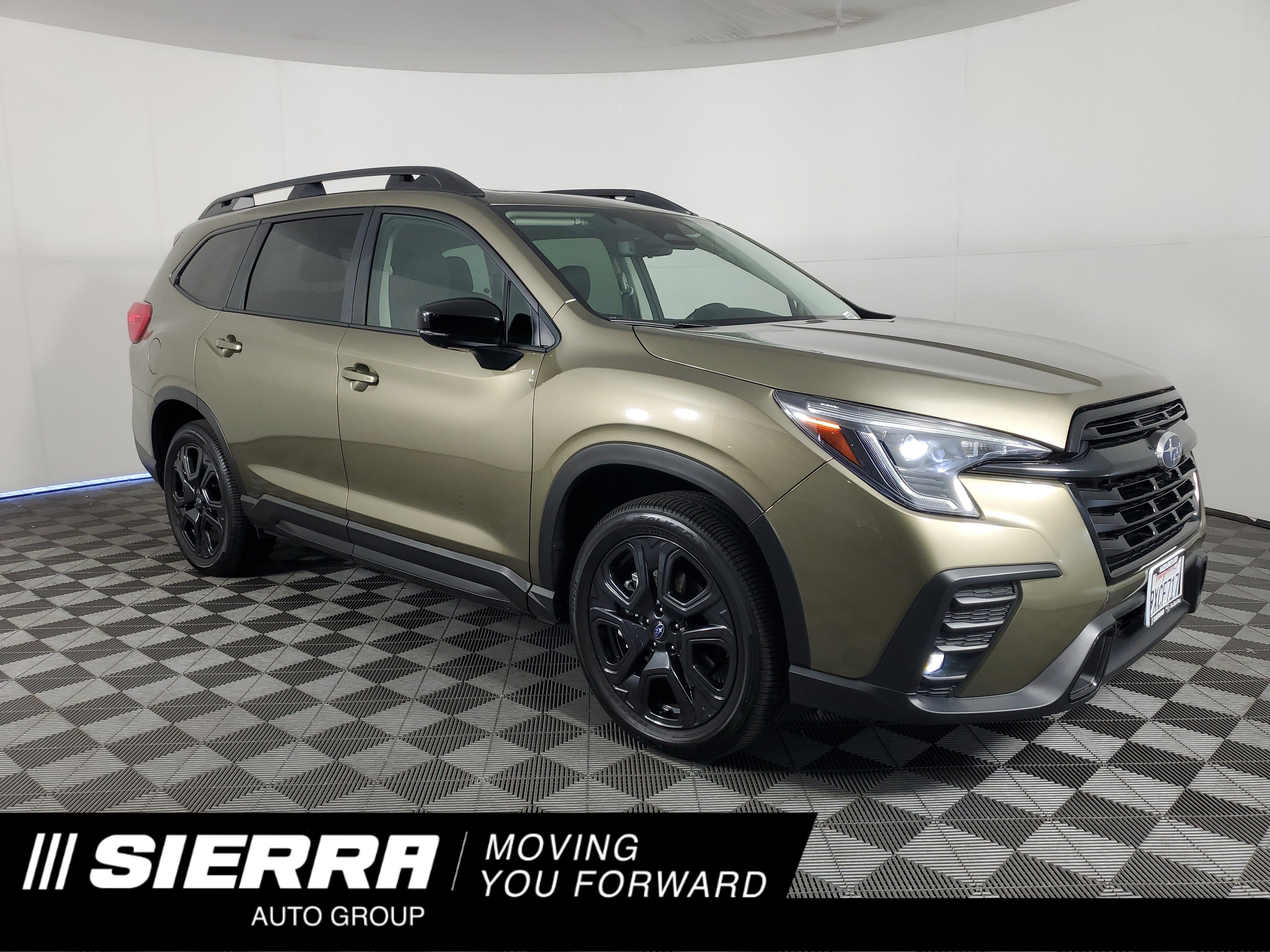 Used 2025 Subaru Ascent Bronze Edition w/ Popular Package #2 AWD/4WD image 1