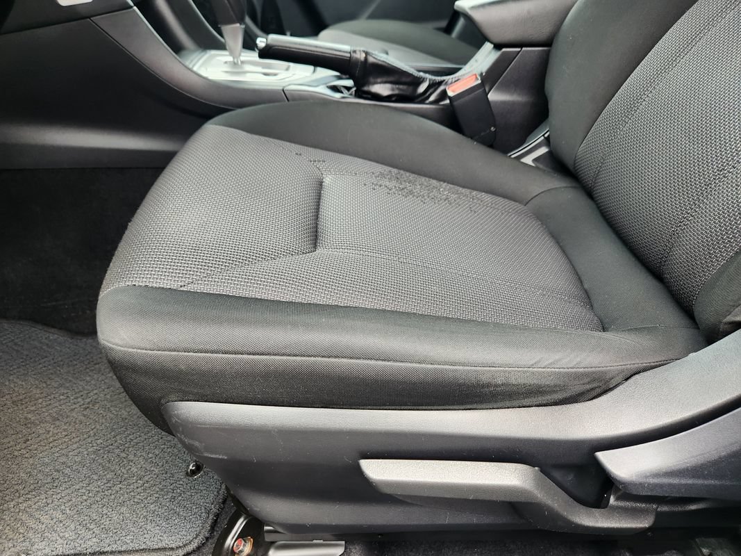 Used 2017 Subaru Impreza 2.0i Premium w/ BSD & Rcta/SRF/Eyesight AWD/4WD image 28