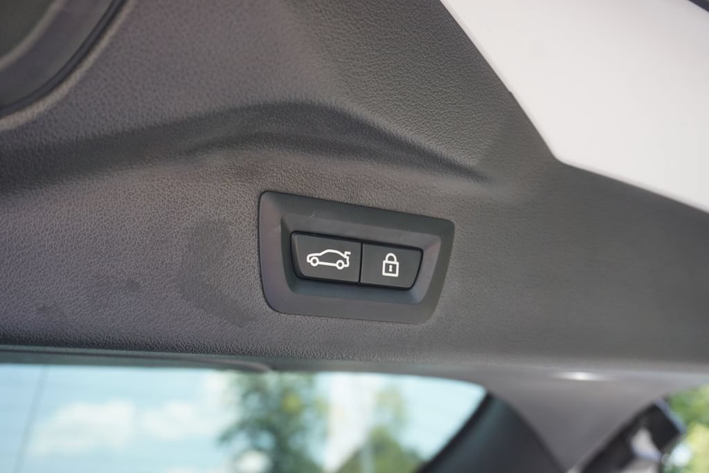 Used 2023 BMW X7 xDrive40i w/ Executive Package AWD/4WD image 37