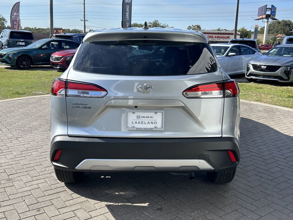 Used 2023 Toyota Corolla Cross L image 5