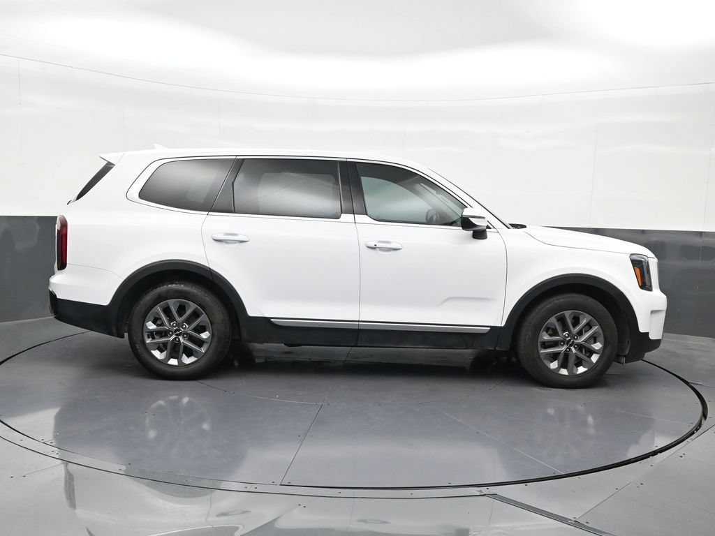 Used 2024 Kia Telluride LX FWD image 7