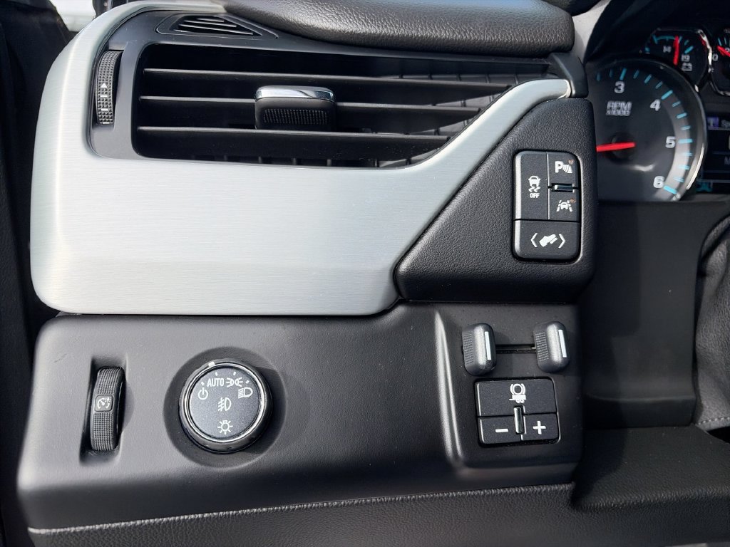 Used 2020 GMC Yukon SLT w/ Premium Edition RWD image 24