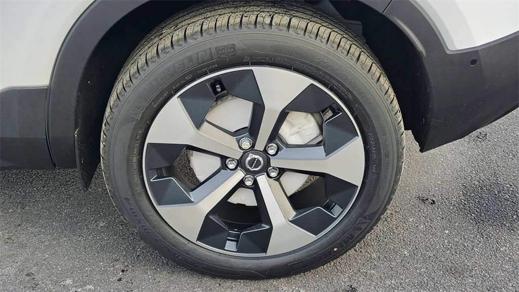 New 2026 Volvo XC40 B5 Plus w/ Protection Package Premier image 27