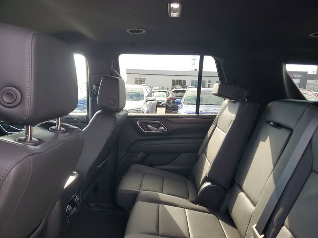 Certified 2024 Chevrolet Tahoe LT w/ Luxury Package AWD/4WD image 9