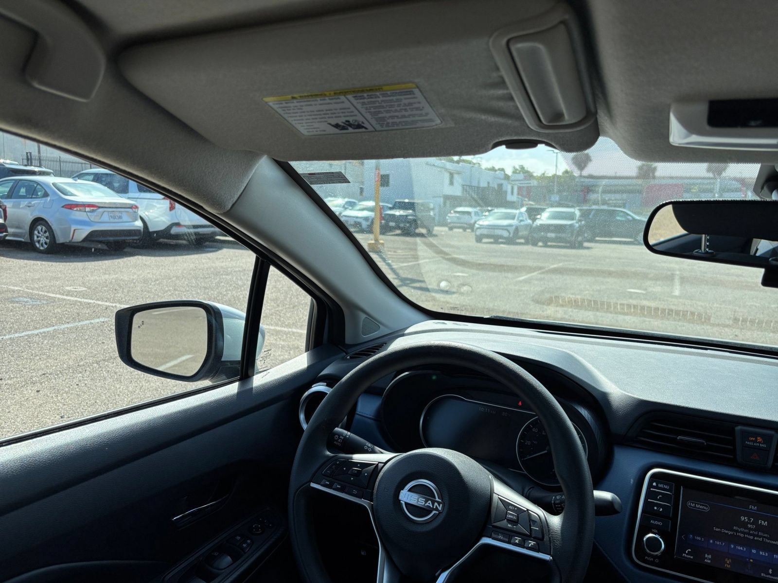 Used 2025 Nissan Versa SV FWD image 31