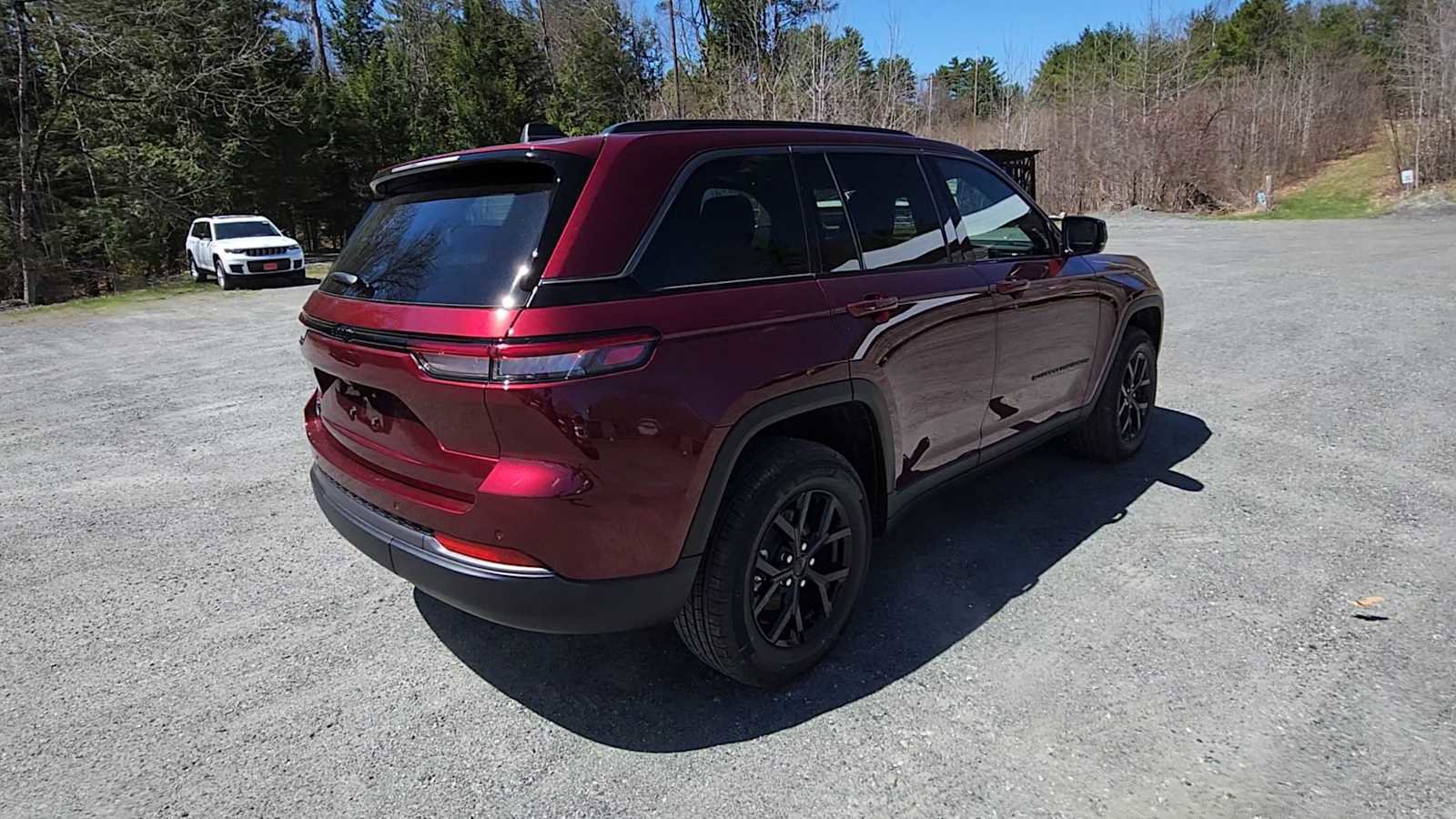 New 2026 Jeep Grand Cherokee Altitude AWD/4WD image 8