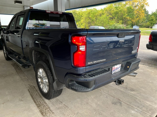 Used 2022 Chevrolet Silverado 2500 High Country w/ Technology Package image 9