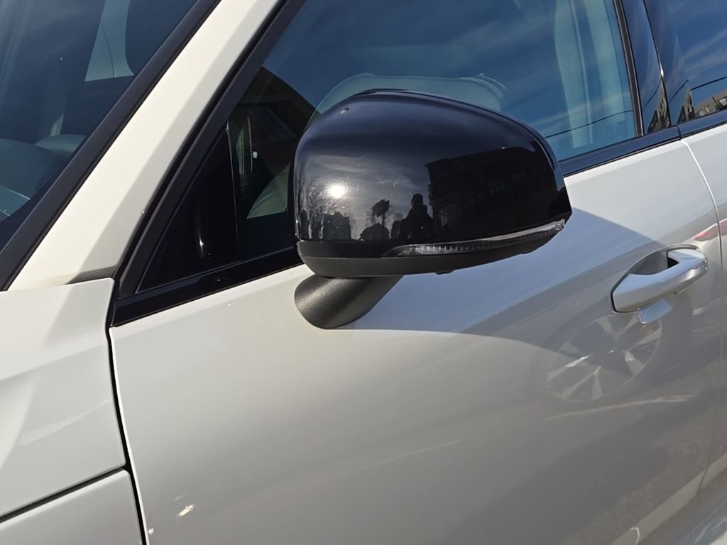 Certified 2023 Volvo XC40 B5 Plus w/ Driver Assist Package image 5